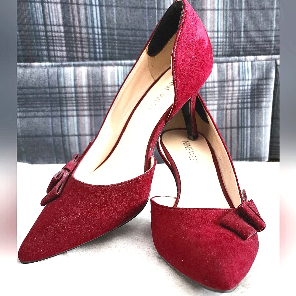 Maroon suade bow heels